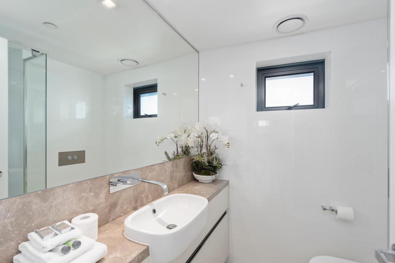 Soul 2 & 3 Bedroom Ocean View - We Accommodate Голд-Кост Экстерьер фото